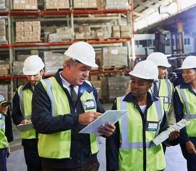 manufacturing employees in warehouse