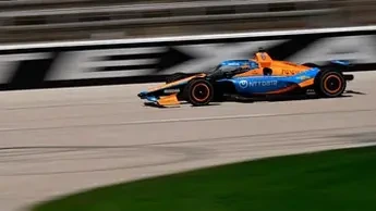 INDYCAR on track